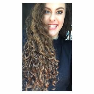 Meet your Posher, Cassie